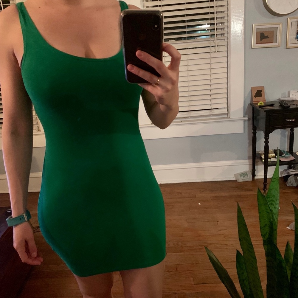 St Patrick’s day green H&M fitted dress